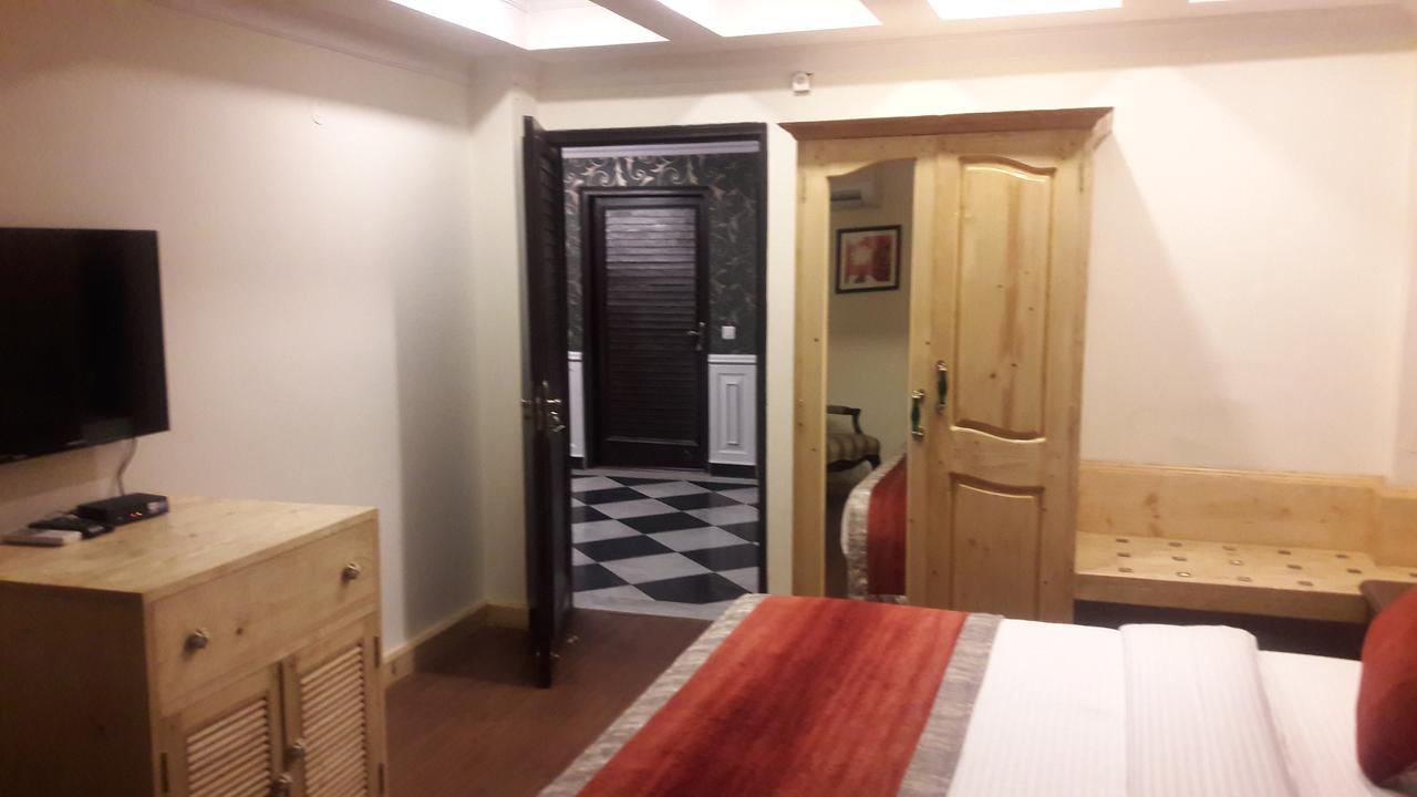 The Oaktree House Hotell Shimla Eksteriør bilde
