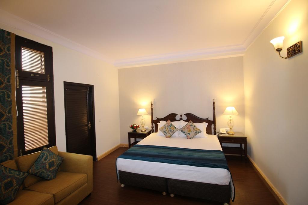 The Oaktree House Hotell Shimla Eksteriør bilde