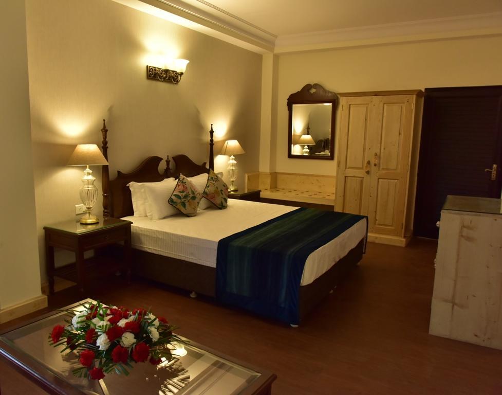 The Oaktree House Hotell Shimla Eksteriør bilde